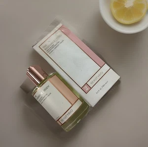 Beautybio The Radiance Body Oil 3,4 oz SCATOLA DANNEGGIATA NUOVA! - Foto 1 di 4
