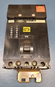 Square D FA32030 Vac I-Line Molded Case Circuit Breaker FA-32030 30Amp 3 Pole - Picture 1 of 6