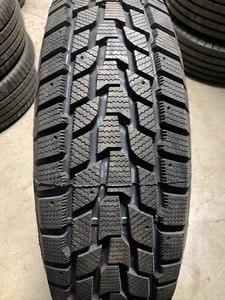 2 New 235 75 15 Cooper Evolution Winter Snow Tires - Picture 1 of 8