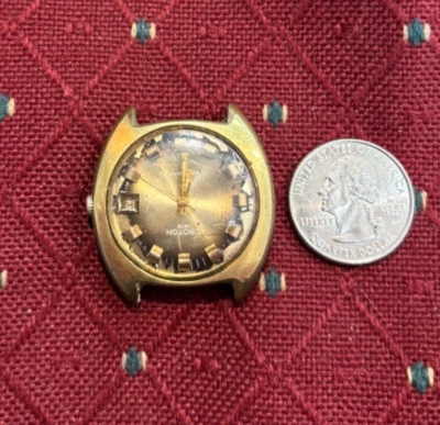 Reloj Croton Nivada Grenchen Aquamatic 1965 lleno de oro de 10 quilates. Esfera Champagne Foto 1 de 4