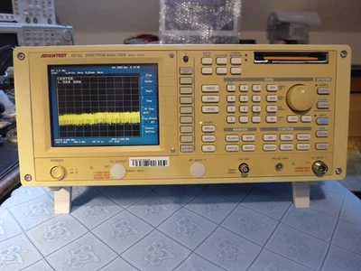 Advantest R3132 Spectrum Analyzer 9kHz – 3GHz - Photo 1/4
