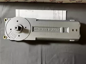 Dorma RTS88 NHO 105 W 5 MM TALLA 3 cierre oculto abierto sin retención - Imagen 1 de 4