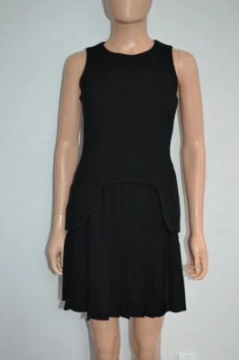 Alexander McQueen 黑色羊毛无袖褶饰连衣裙,尺寸 40/US 4 — 第 1/4 张图片