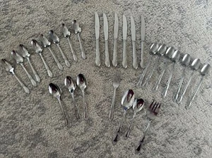 ONEIDA FENWAY DAYDREAM 28 PIECE FLATWARE SET WM.ROGERS STAINLESS - Picture 1 of 5