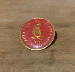 1996 Atlanta Summer Olympic Games Anniversary 100 Lapel Pin Red Enamel/Gold Tone - Picture 1 of 2