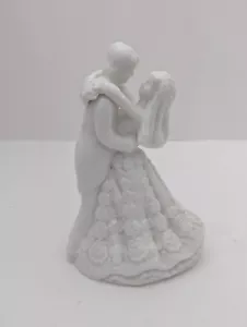 Porcelain Bride And Groom First Dance Wedding Cake Topper Keepsake Figurine - Picture 1 of 12