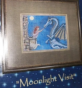 Folleto de patrón de punto de cruz Kustom Krafts Moonlight Visit Maiden & Dragon  - Imagen 1 de 4