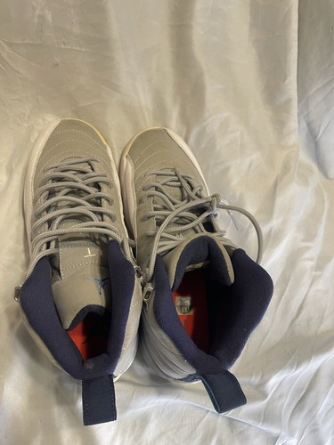 Nike Air Jordan 12 Retro GS grigio lupo blu universitario taglia 6 anni
