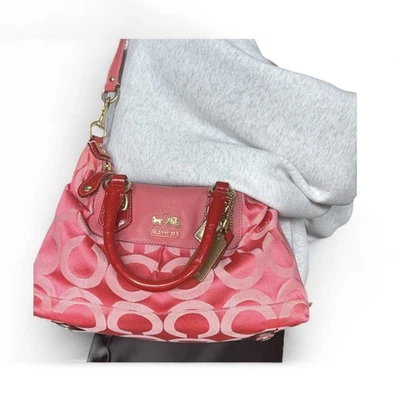 Coach Vintage y2k Madison Signature 2Way Satchel Bag Pink Boston Shoulder Bag - Image 1 of 4