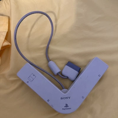 Sony PS1 Playstation 1 Multitap Multi-tap 4 Player Controller Adattatore Grigio - Immagine 1 di 4