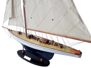 Modell-Segelschiff Defender – Handgefertigt – 63 cm Länge - Bild 1 von 7