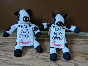 (2) Chick-Fil-A Cows Eat Mor Chikin' More Chicken Plush Stuffed Animals 6" - Picture 1 of 2