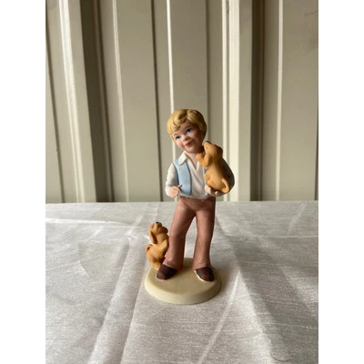 Avon Best friend Figurine - Image 1 of 4