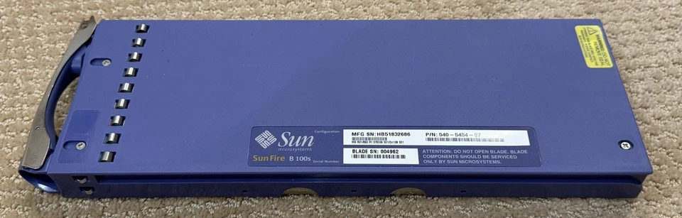 SUN 540-5079-07 SunFire BLADE B 100s 650Mhz / 2GB MEMORY / 30GB - Image 1 of 4