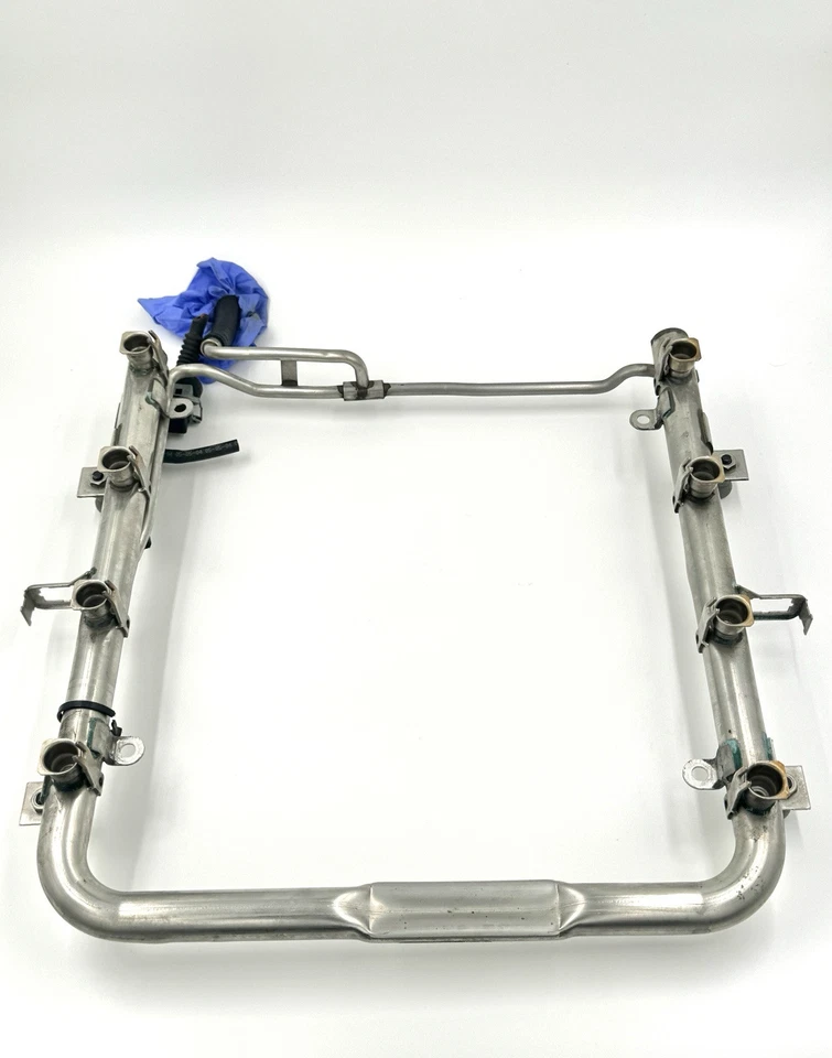 VW TOUAREG 2004-2007 4,2 L RIEL DE COMBUSTIBLE 077133681 AB VIN PROBADO Foto 1 de 4