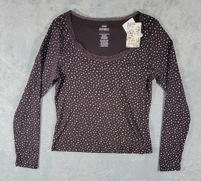 Pink Republic Junior's Size L Scoop Neck Long Sleeve Plum Ditsy Color Flowered - Image 1 of 4