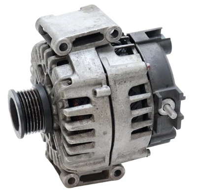 Mercedes W212 S212 Mopf 250CDI A0009062822 Lichtmaschine Generator VALEO - Image 1 of 4