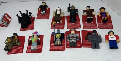 Roblox Caja Misteriosa Figuras Lote Mixto De 12 Algunos Accesorios Serie 3 Foto 1 de 4