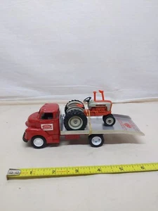 1/43 Ertl Farm Toy Ford 901 Tractor Twin Bridge 1992 Show Set - Picture 1 of 3