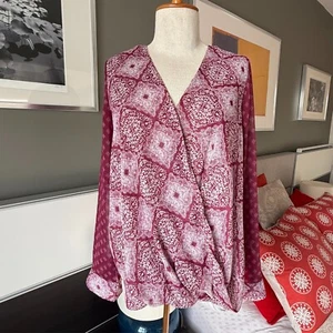 - KUT from the Kloth Paisley Squares bedruckte Bluse transparent fließend SMALL - Bild 1 von 5