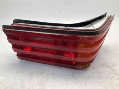 Lámpara de luz trasera izquierda conductor cuarto panel Mercedes-Benz SL500R 96-98 B Foto 1 de 4