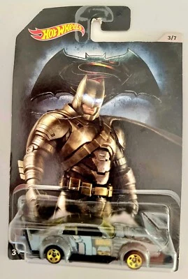 Hot Wheels 2016 Batman vs Superman 3/7 MAD MANGA 1:64 2016 DL52-D510  - Image 1 of 4