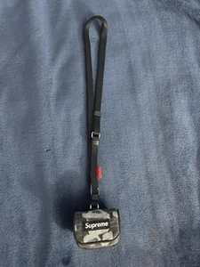 Supreme Jacquard Denim AirPod Case Black - Picture 1 of 8
