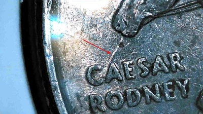 1999 P Delaware State Quarter - Spitting Horse Die Crack Variety - Image 1 of 3