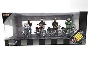 1:18 Motorrad Solido - JOE BAR TEAM – 4 Motorräder Ducati 900 SS – Honda CD 750 - Bild 1 von 10