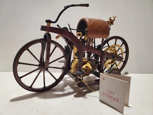 Franklin Mint 1885 Diamler Single Track Motor Vehicle 1:8 Diecast Motorcycle - Picture 1 of 11