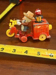 Corgi toys, The Magic Roundabout McHenry's Trike & Zebedee, 1972, RARE - Picture 1 of 8