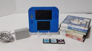 Nintendo 2DS Console di Gioco Portatile FTR-001 Blu Elettrico con Stilo 7 Giochi  - Foto 1 di 18