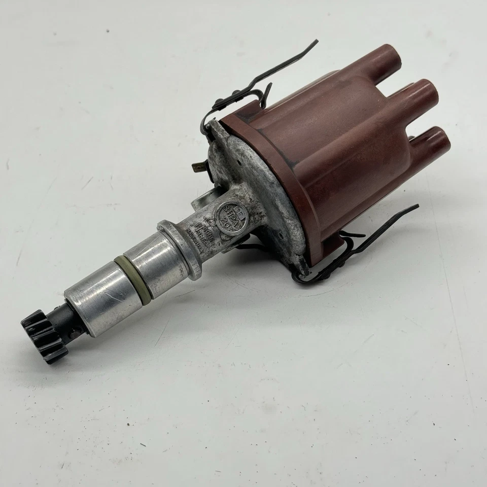 Distribuidor Porsche 911 T con tapa y rotor originales MAGNETI MARELLI S112AX 911T Foto 1 de 4