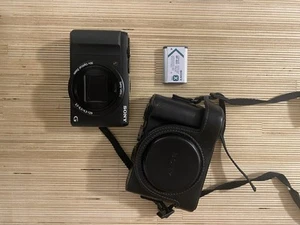 **Near Mint** Sony Cyber-shot HX60V DSC-HX60V w/ leather case - Picture 1 of 14
