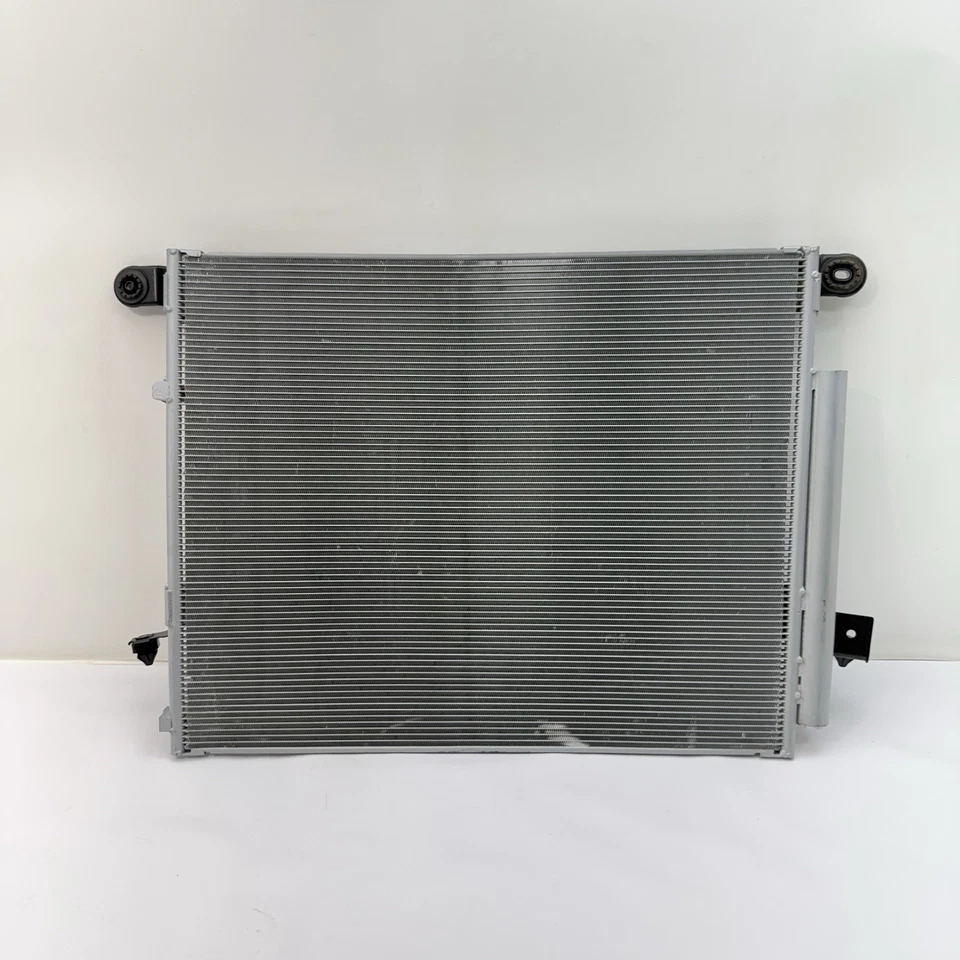 Toyota Tundra 2022-2024 condensador aire acondicionado 6Cy/3,4 884A00C010 mercado de accesorios Foto 1 de 4