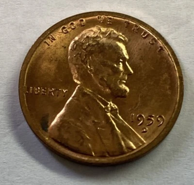 1959 D Lincoln penny error “L”   On Liberty on Rim - Rare US Coin Errors - Image 1 of 3