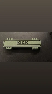 Glock Slide Action 笔和保护壳 – 3D 打印(橄榄绿和黑色)预购 — 第 1/2 张图片