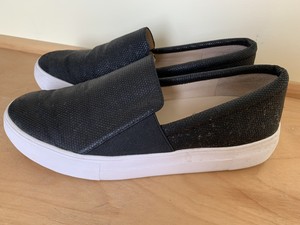 vince camuto kanesya