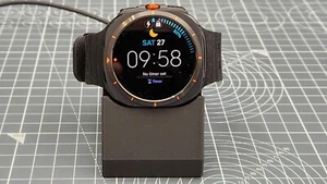 Samsung Galaxy Watch 7 /6 / 5 / Ultra Charging Stand Holder - 3D Printed - Picture 1 of 3