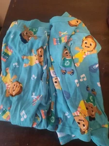 kids pajamas set long sleeve cocomelon size 5t - Picture 1 of 2