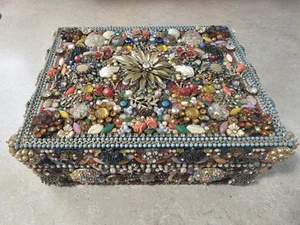 Caja decorada a mano de mosaico vintage con joyas única en su clase - Imagen 1 de 9
