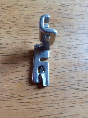 Vintage Singer Presser Foot #120842 Rolled Hem - Image 1 of 3