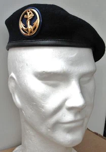 Béret des Troupes de Marine ( TDM ) avec son insigne et macaron taille 58 NEUF - Imagen 1 de 1