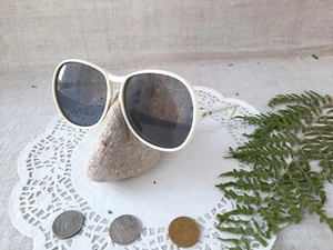 Brille Vintage Damen Sonnenbrille Kunststoff weißes Gestell Retro Übergröße Brille #3 - Bild 1 von 10