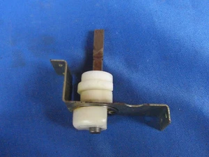 JAGUAR DAIMLER RIGHT HAND AIR CONDITIONING SWITCH XJ6 XJ12 XJS PRE H.E RTC1013 - Picture 1 of 4