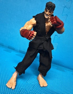Figura de acción Street Fighter Evil Ryu Rotocast edición limitada juguetes Sota sin caja Foto 1 de 4