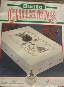VTG Bucilla Christmas HOLIDAY TREE Set of 4 Stamped Cross Stitch Napkins 82651 - Picture 1 of 2