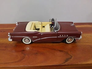 Mira Buick 1955 Century Convertible 1:18 Scale Die Cast Solido Golden Line - Picture 1 of 9