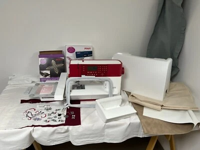 Pfaff Creative 1.5 mit Stickeinheit und reichlich Zubehör - Bild 1 von 4