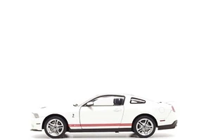 AUTOart 1:18 Ford Mustang Shelby GT500 in Performance White/Red Stripes (No Box) - Picture 1 of 15
